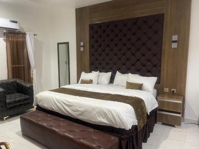 Murphy'S Mansion Resort Umuahia Exteriör bild